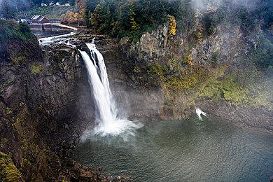 《王国之泪》与《荒野之息》对比视频 画面有提升